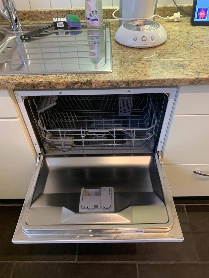 Mainpark Apartment 4 Schlafzimmer Bis Zu 10 Personen Direkt Ueber Aschaffapartment Bei Aschaffenburg Mainaschaff Exterior foto